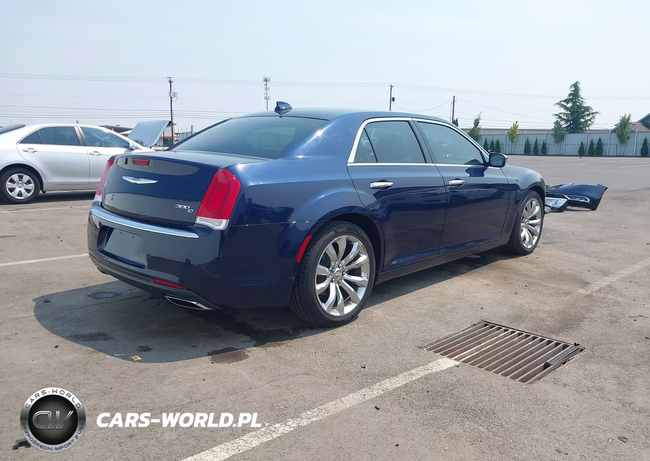 2017 Chrysler 300C VIN:2C3CCAEG9HH570252 - 4