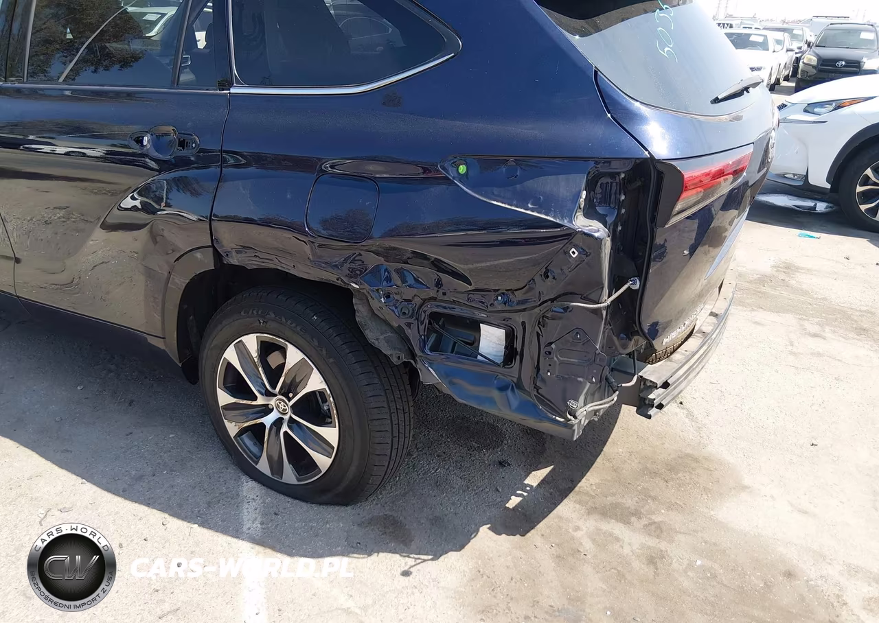 2022 Toyota Highlander Xle VIN:5TDGZRBH2NS197351 - 18