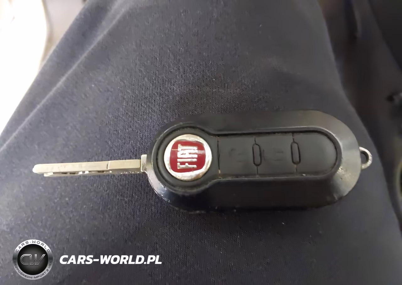 2012 Fiat 500C Lounge VIN:3C3CFFER2CT330630 - 11