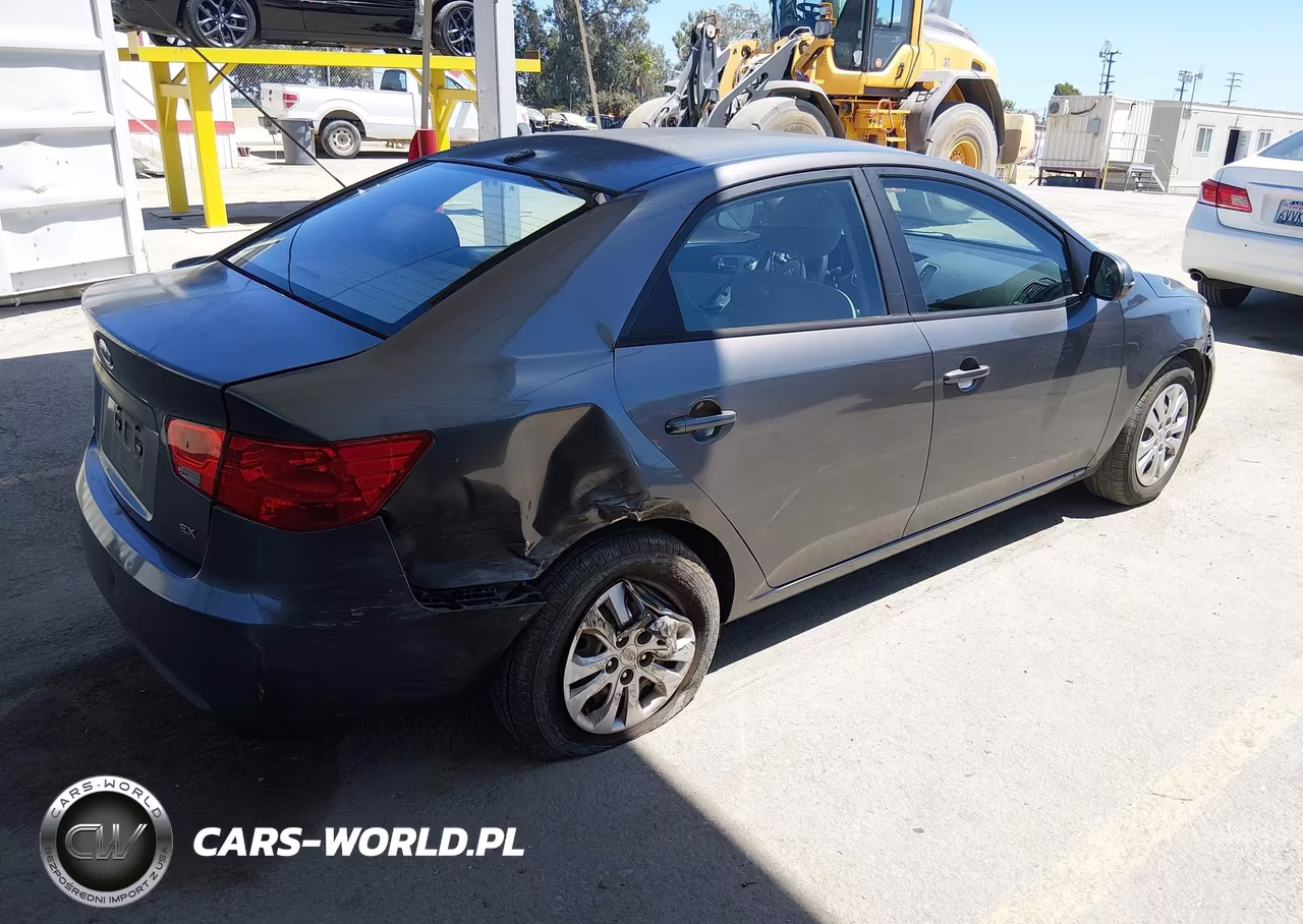 2013 Kia Forte Ex VIN:KNAFU4A25D5731390 - 4