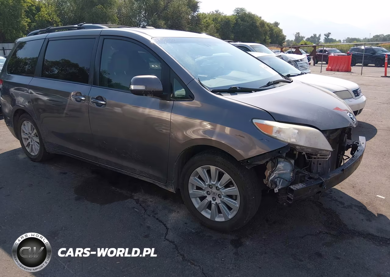2013 Toyota Sienna Limited 7 Passenger
