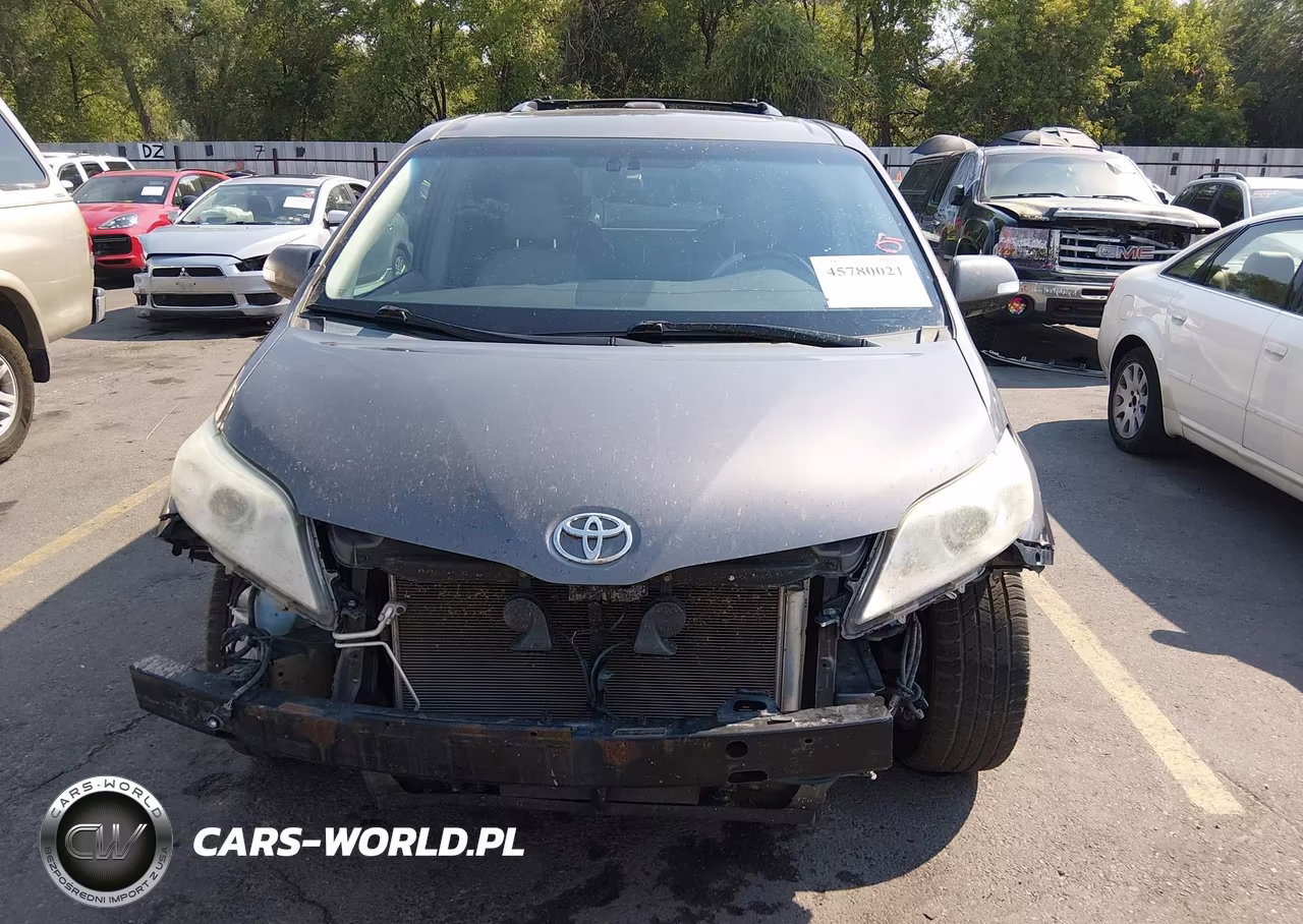 2013 Toyota Sienna Limited 7 Passenger VIN:5TDDK3DC5DS062448 - 13