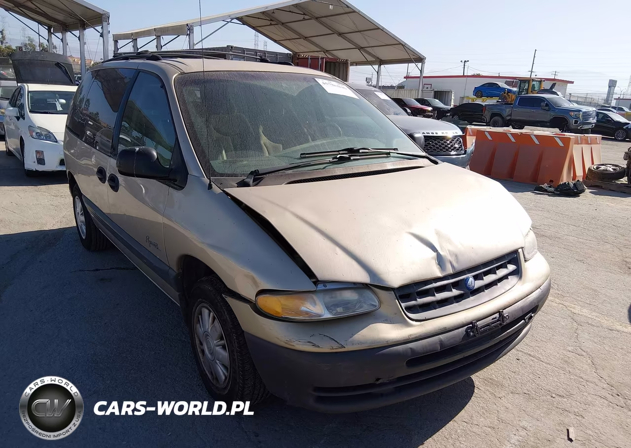 1998 Plymouth Voyager Se