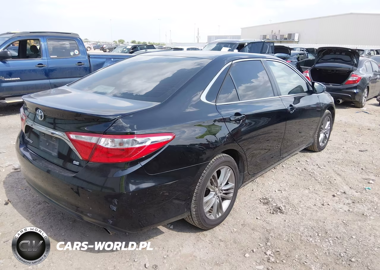 2017 Toyota Camry Se VIN:4T1BF1FK1HU771413 - 4