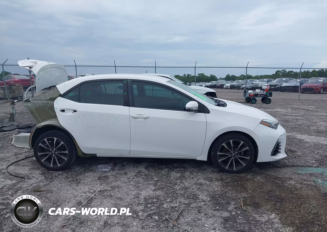 2018 Toyota Corolla Se VIN:2T1BURHE9JC018604 - 13