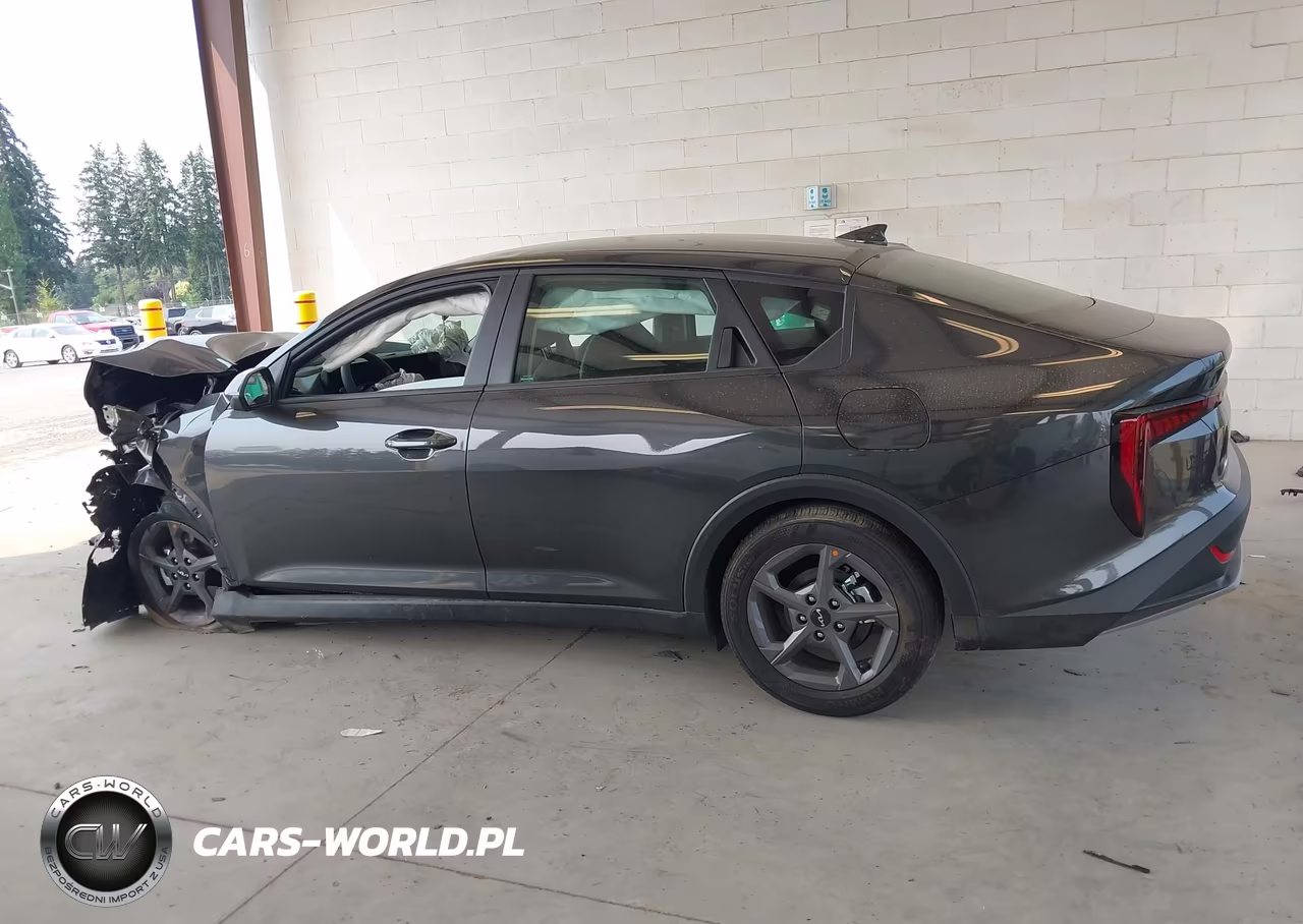 2026 Kia K4 Lxs VIN:3KPFT4DEXTE353159 - 14