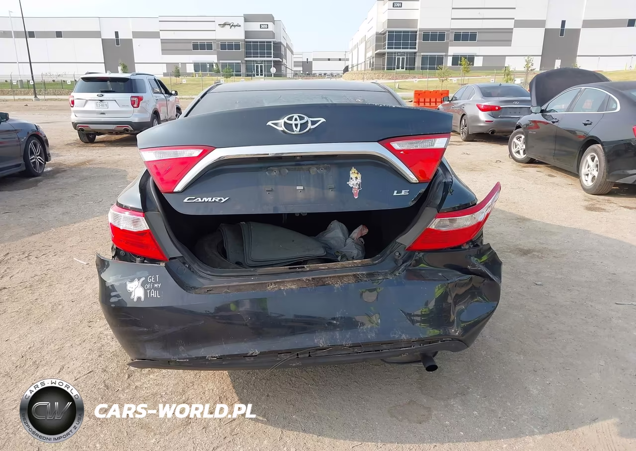2017 Toyota Camry Le VIN:4T1BF1FK4HU627225 - 16