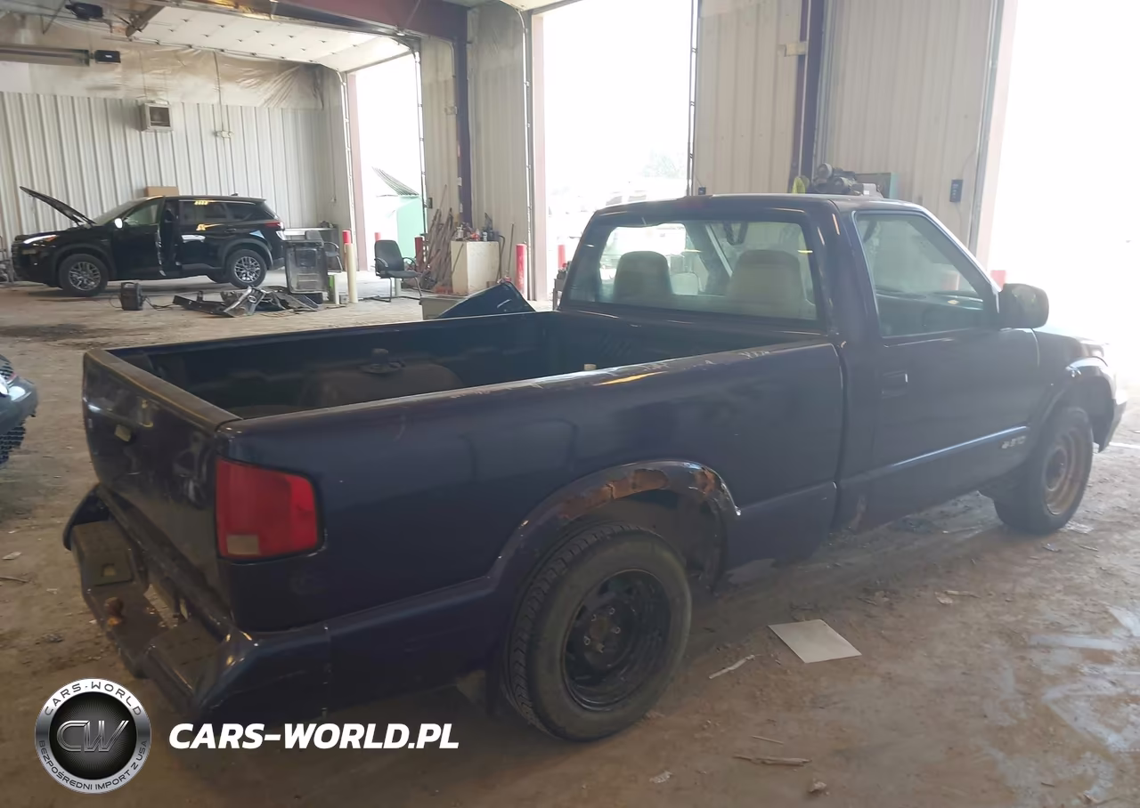 1995 Chevrolet S Truck S10 VIN:1GCCS1446SK228702 - 4