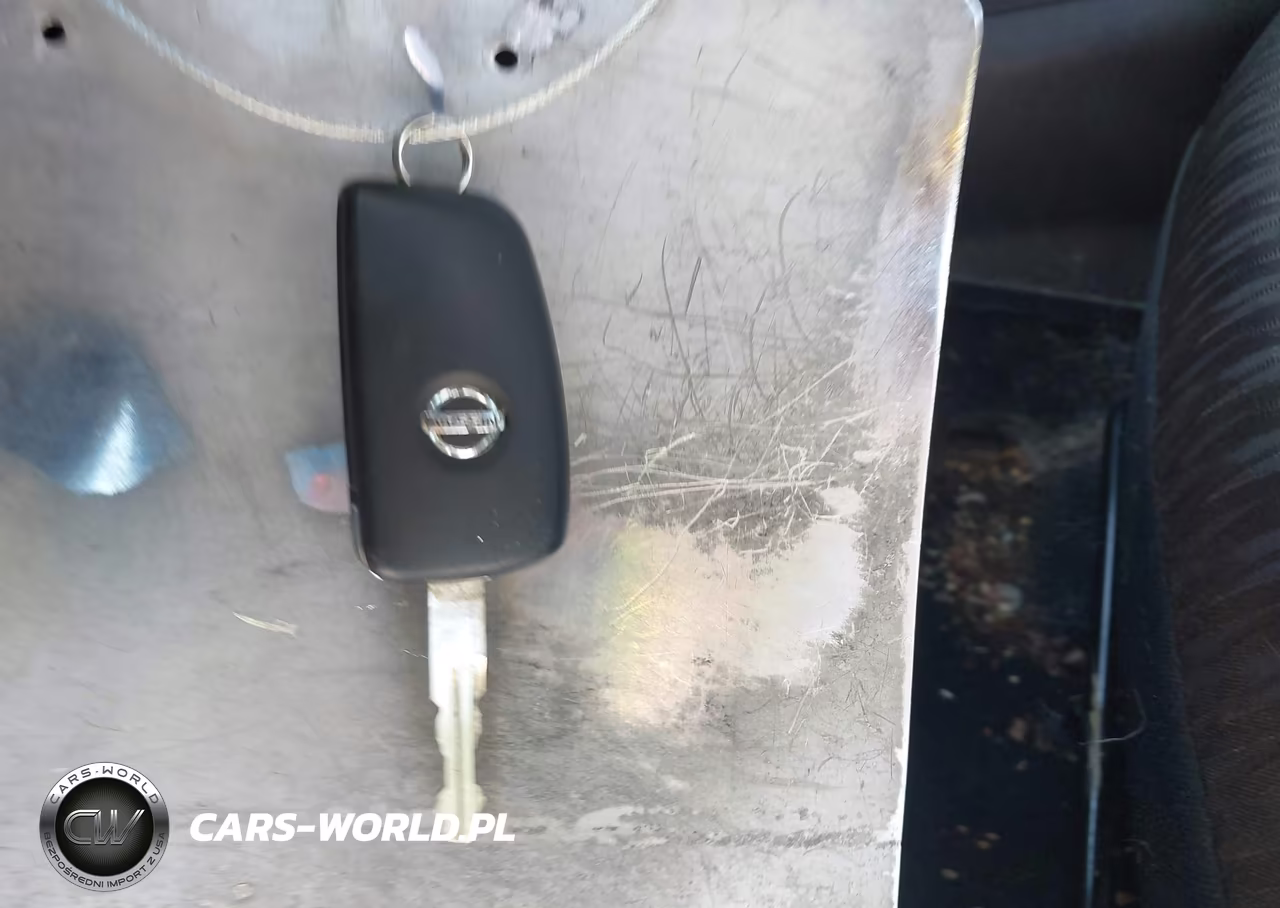 2018 Nissan Rogue S VIN:5N1AT2MV3JC841481 - 11