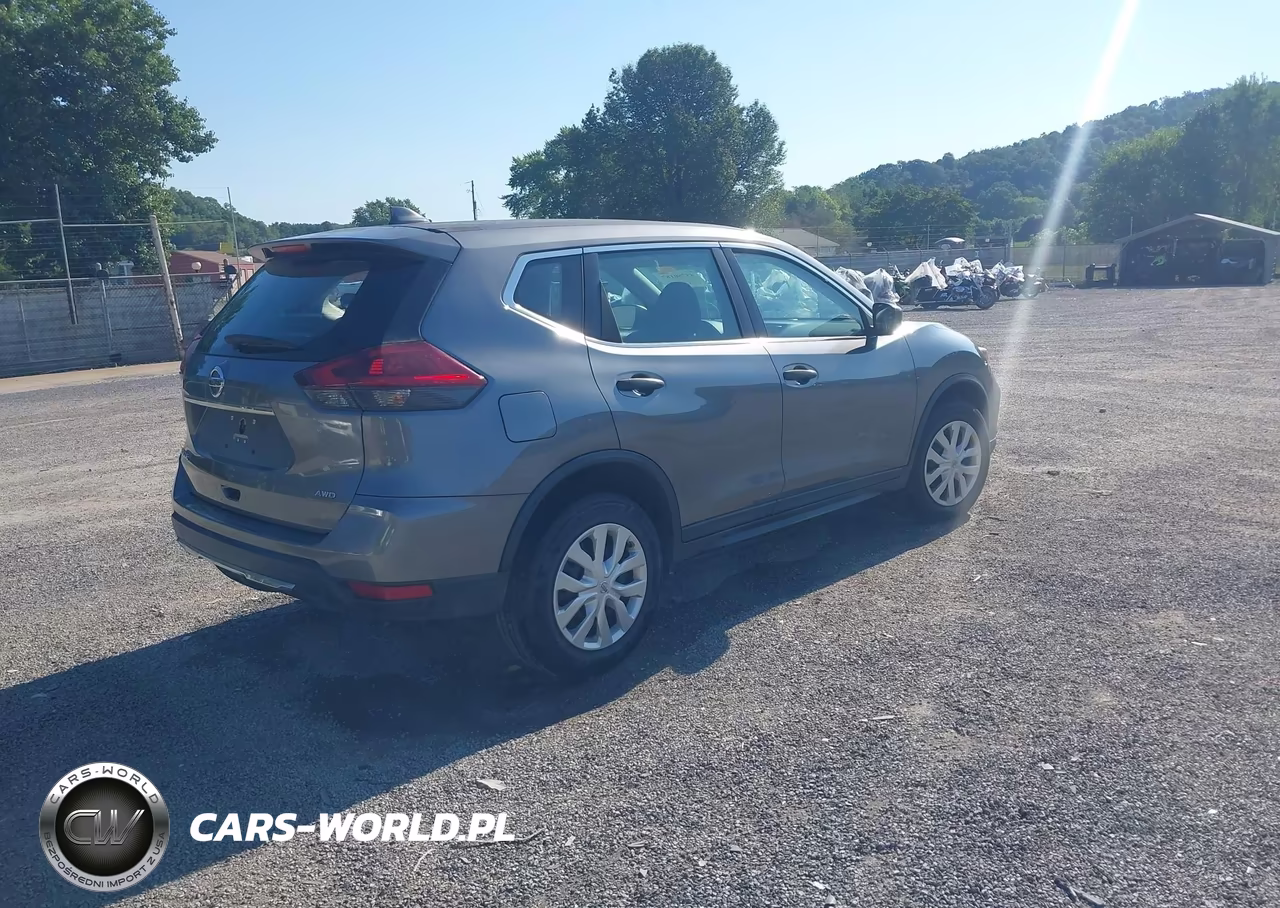 2018 Nissan Rogue S VIN:5N1AT2MV3JC841481 - 4