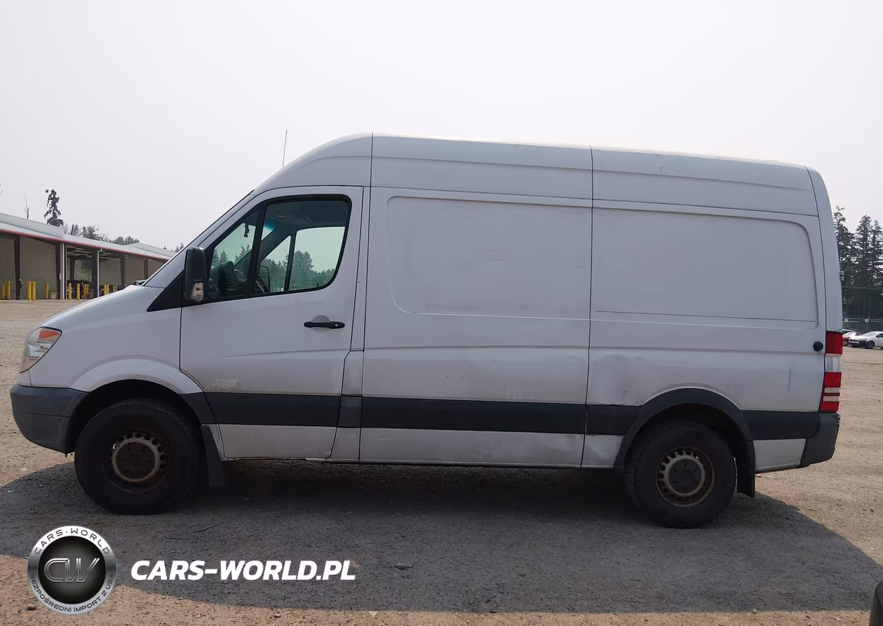 2010 Mercedes-Benz Sprinter Van 2500 VIN:WD3PE7CC5A5497379 - 14