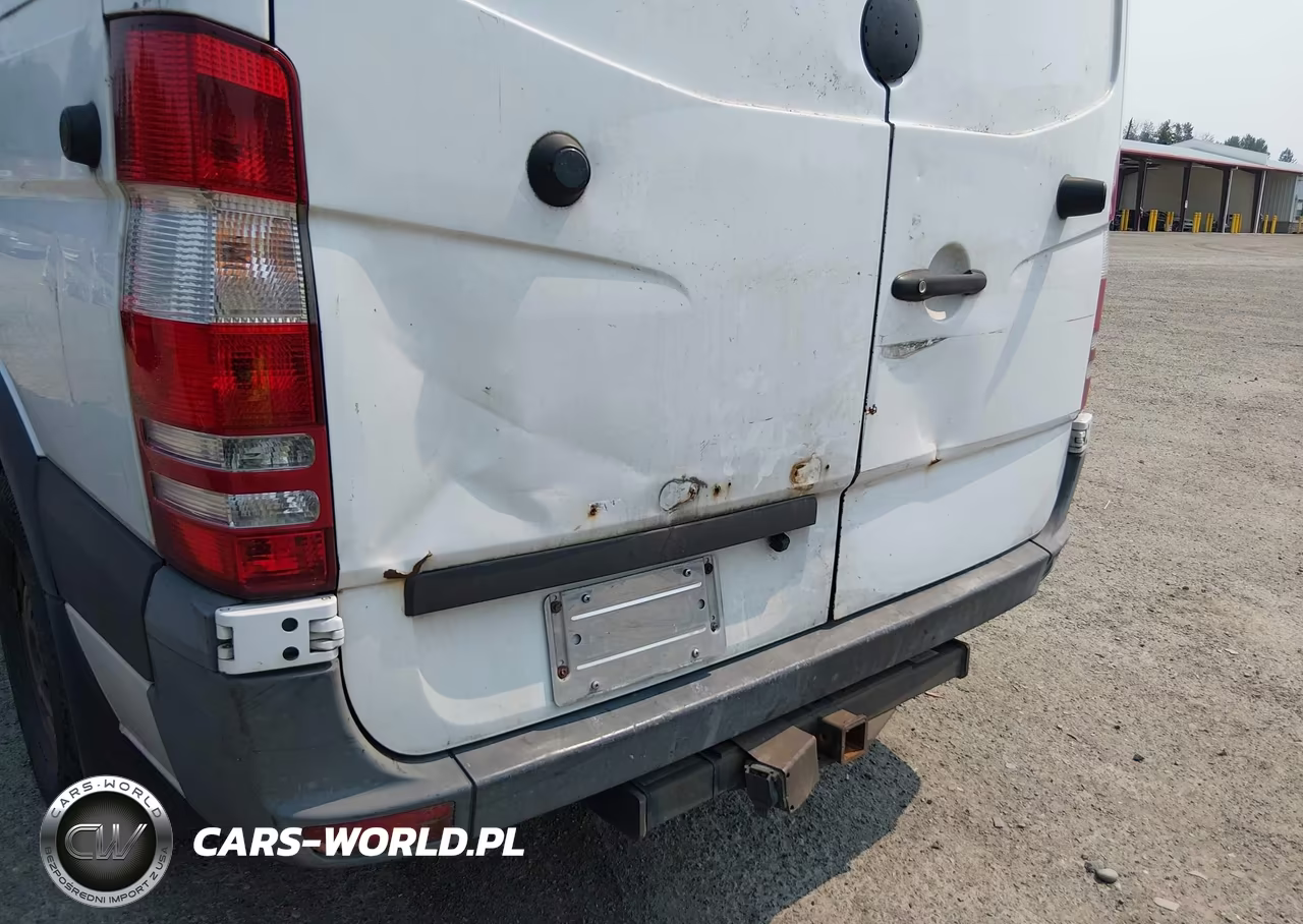 2010 Mercedes-Benz Sprinter Van 2500 VIN:WD3PE7CC5A5497379 - 17