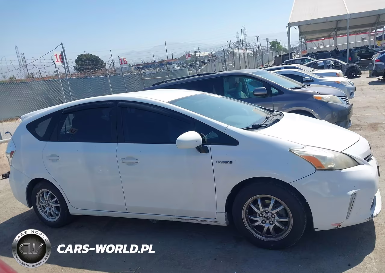 2012 Toyota Prius V Three VIN:JTDZN3EU5C3184165 - 13