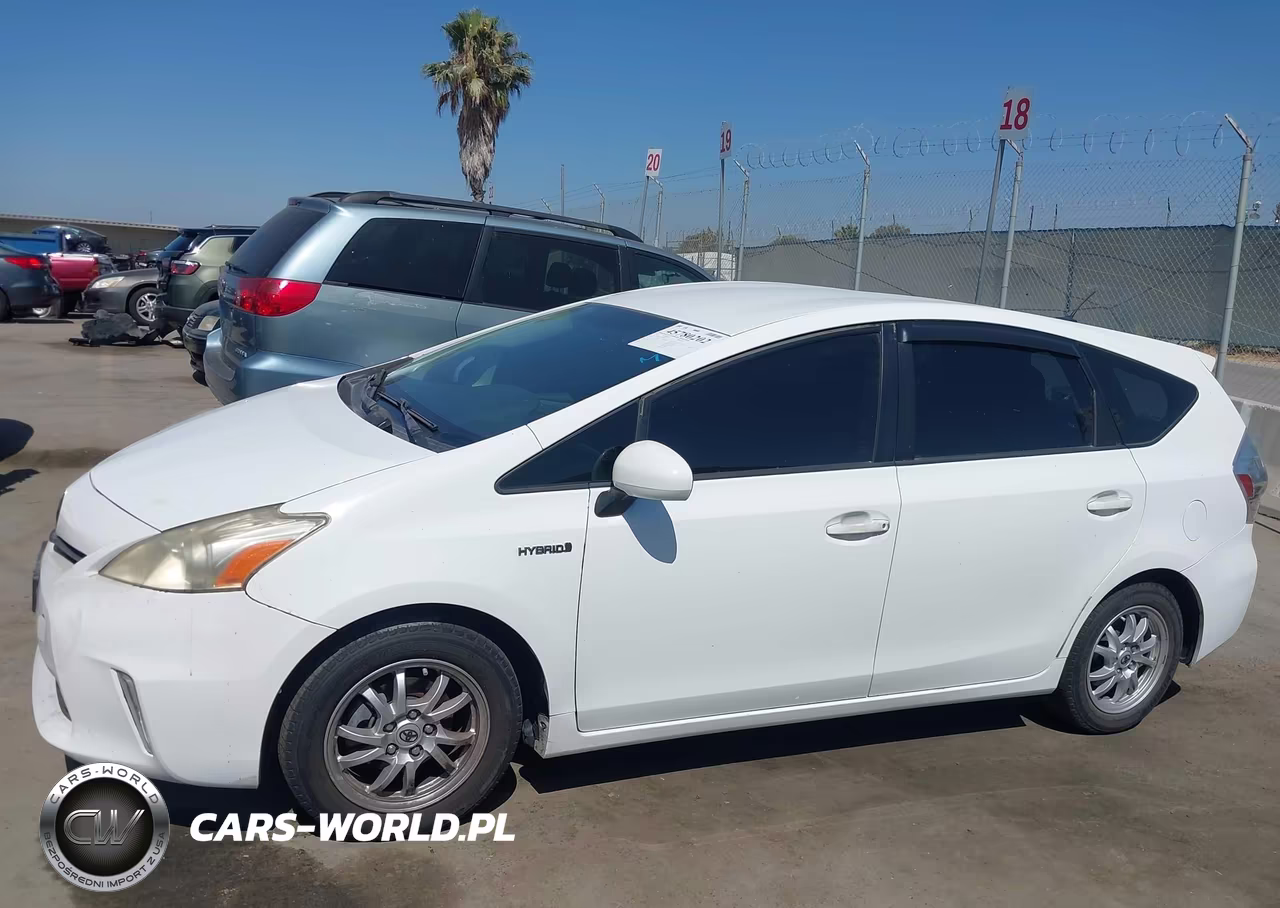 2012 Toyota Prius V Three VIN:JTDZN3EU5C3184165 - 14