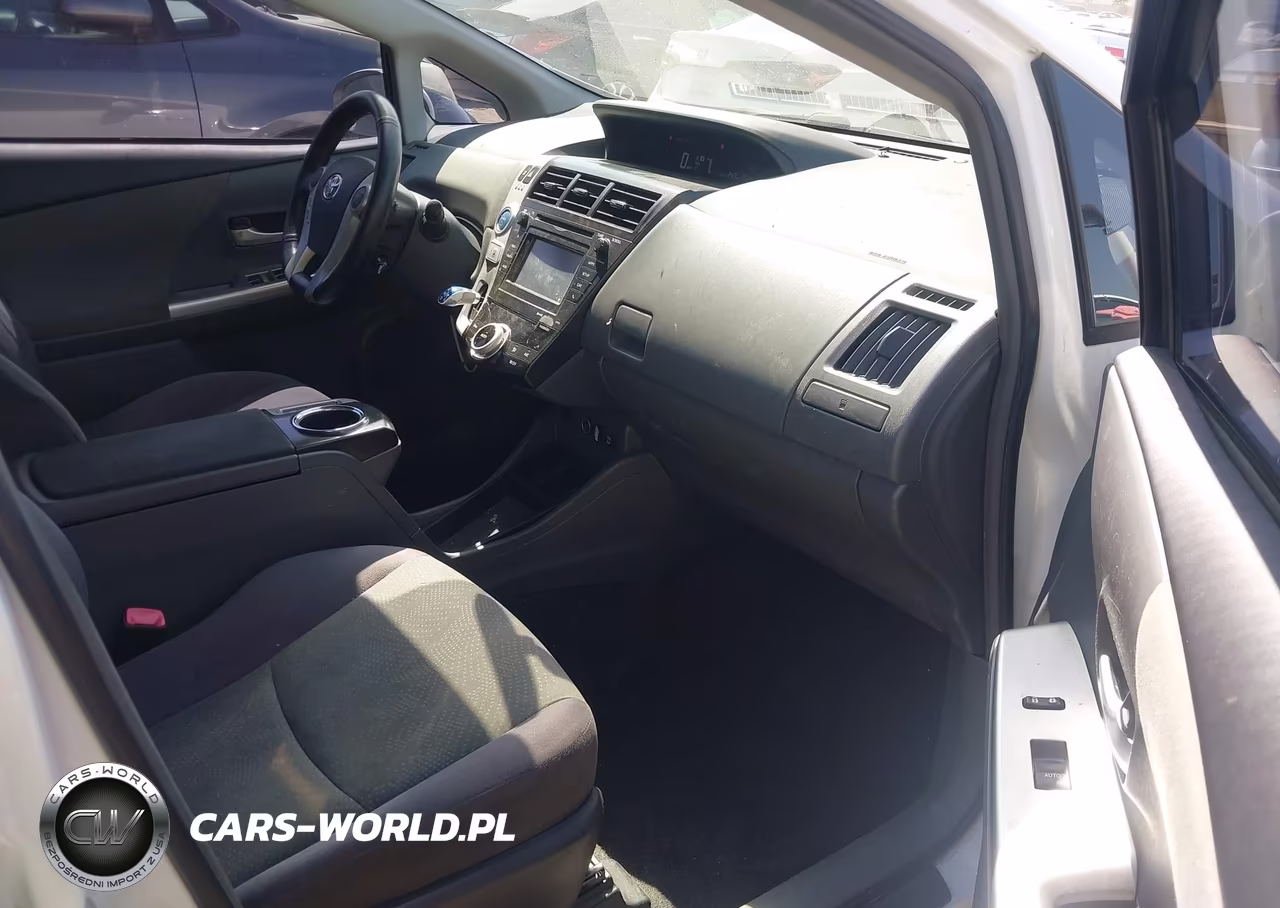 2012 Toyota Prius V Three VIN:JTDZN3EU5C3184165 - 5