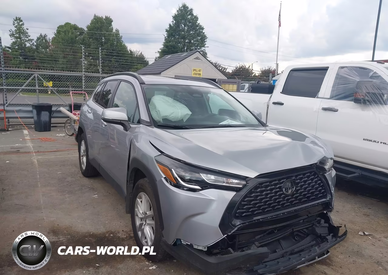 2024 Toyota Corolla Cross Le – zdjęcie 1 z 17