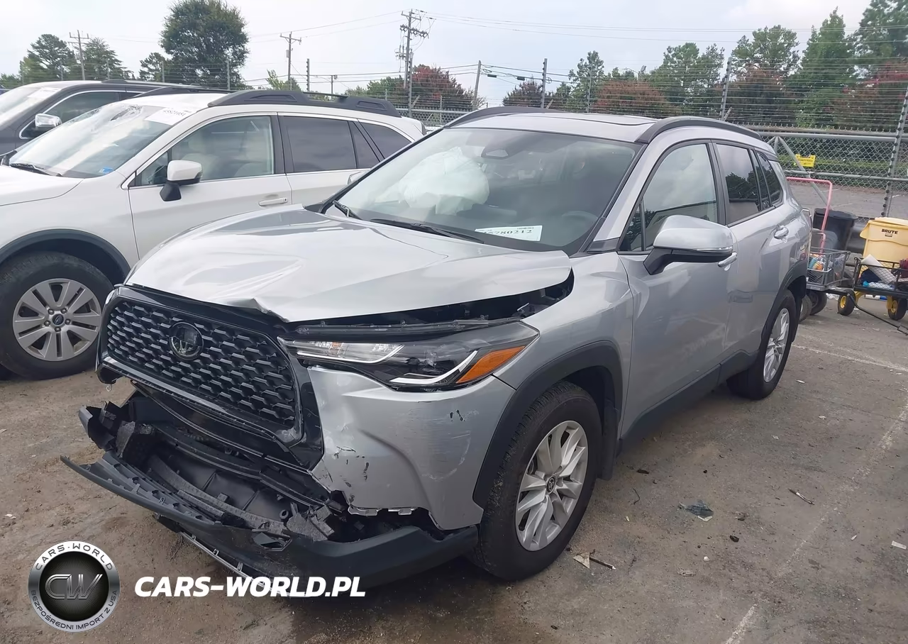 2024 Toyota Corolla Cross Le VIN:7MUBAABG9RV096927 - 2