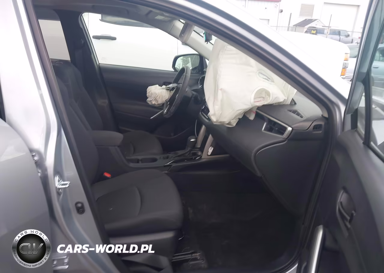2024 Toyota Corolla Cross Le VIN:7MUBAABG9RV096927 - 5