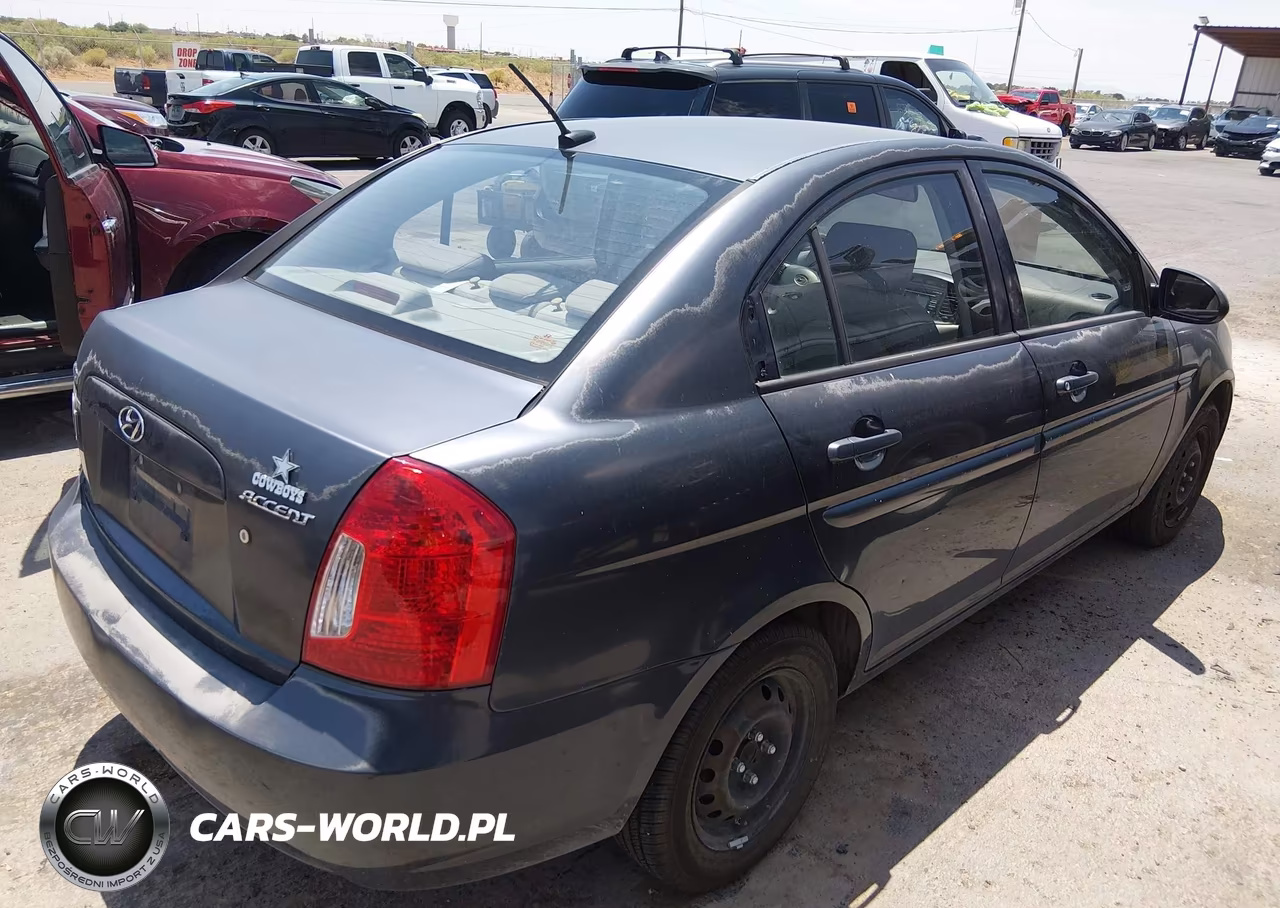 2009 Hyundai Accent Gls VIN:KMHCN46C39U327971 - 4