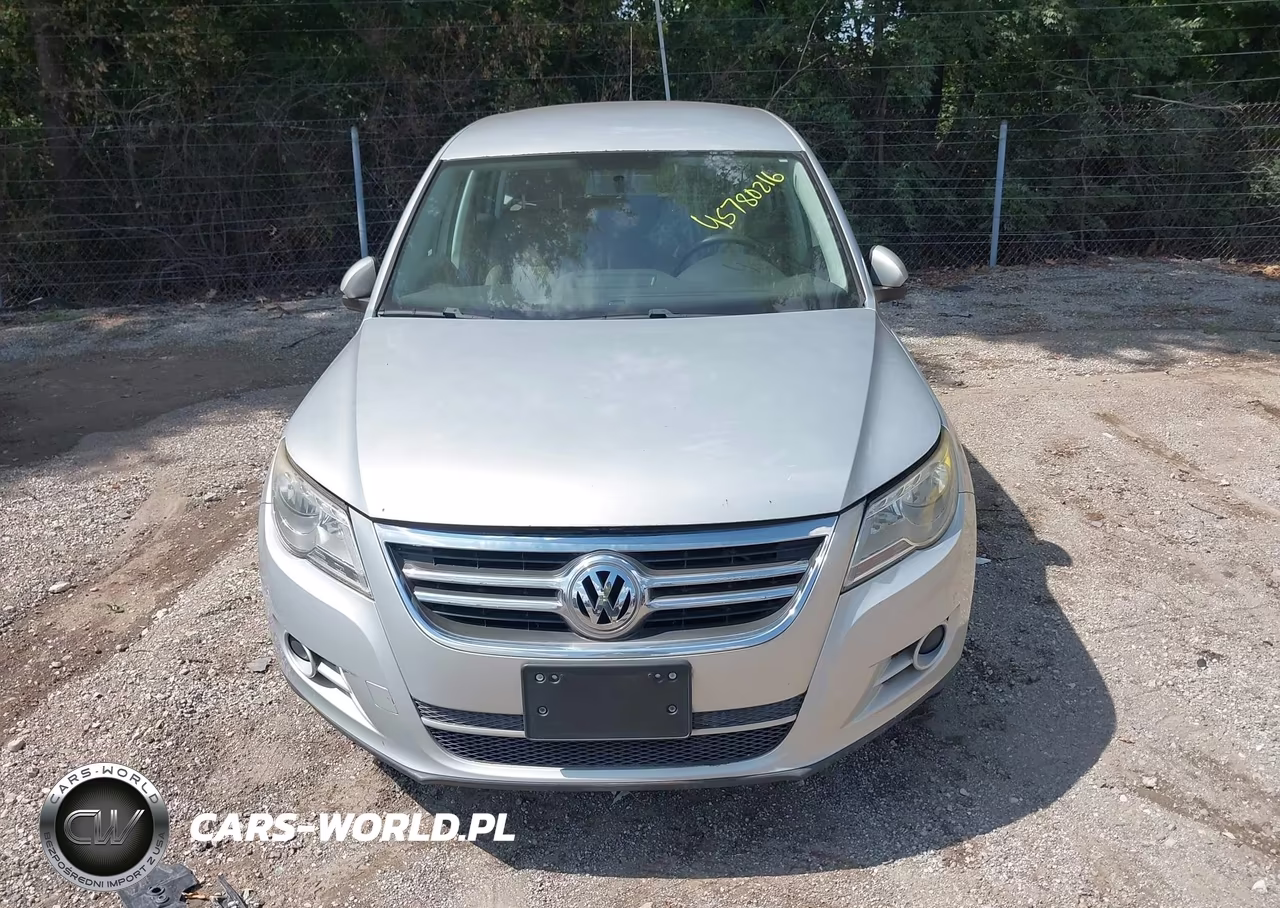 2010 Volkswagen Tiguan S VIN:WVGAV7AX6AW525827 - 6