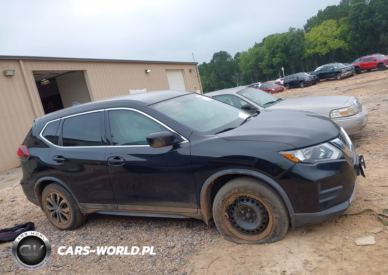 2018 Nissan Rogue S VIN:KNMAT2MV7JP531587 - 13
