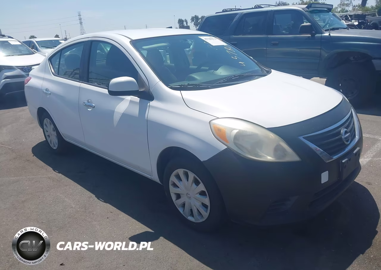 2014 Nissan Versa 1.6 Sv