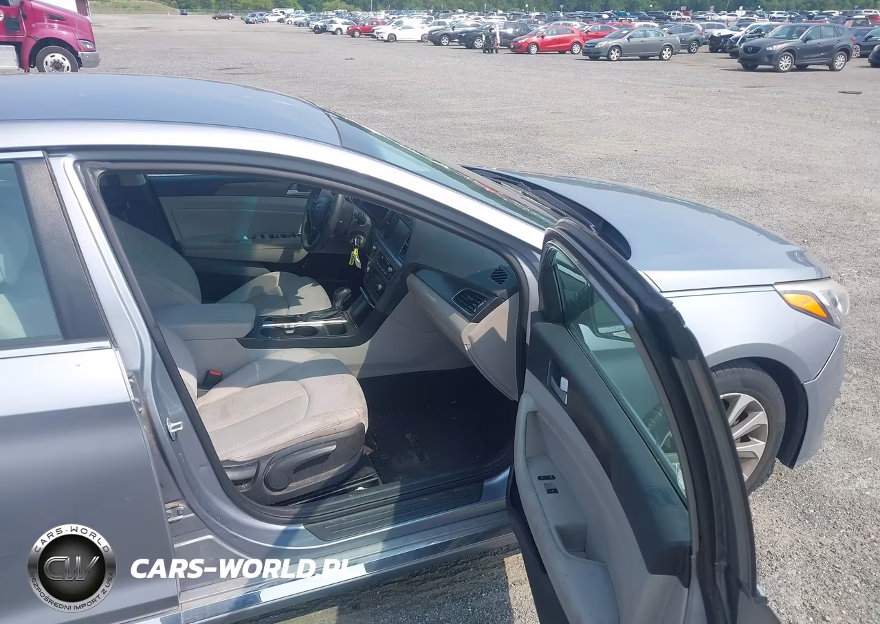 2016 Hyundai Sonata Sport VIN:5NPE34AF3GH297852 - 5