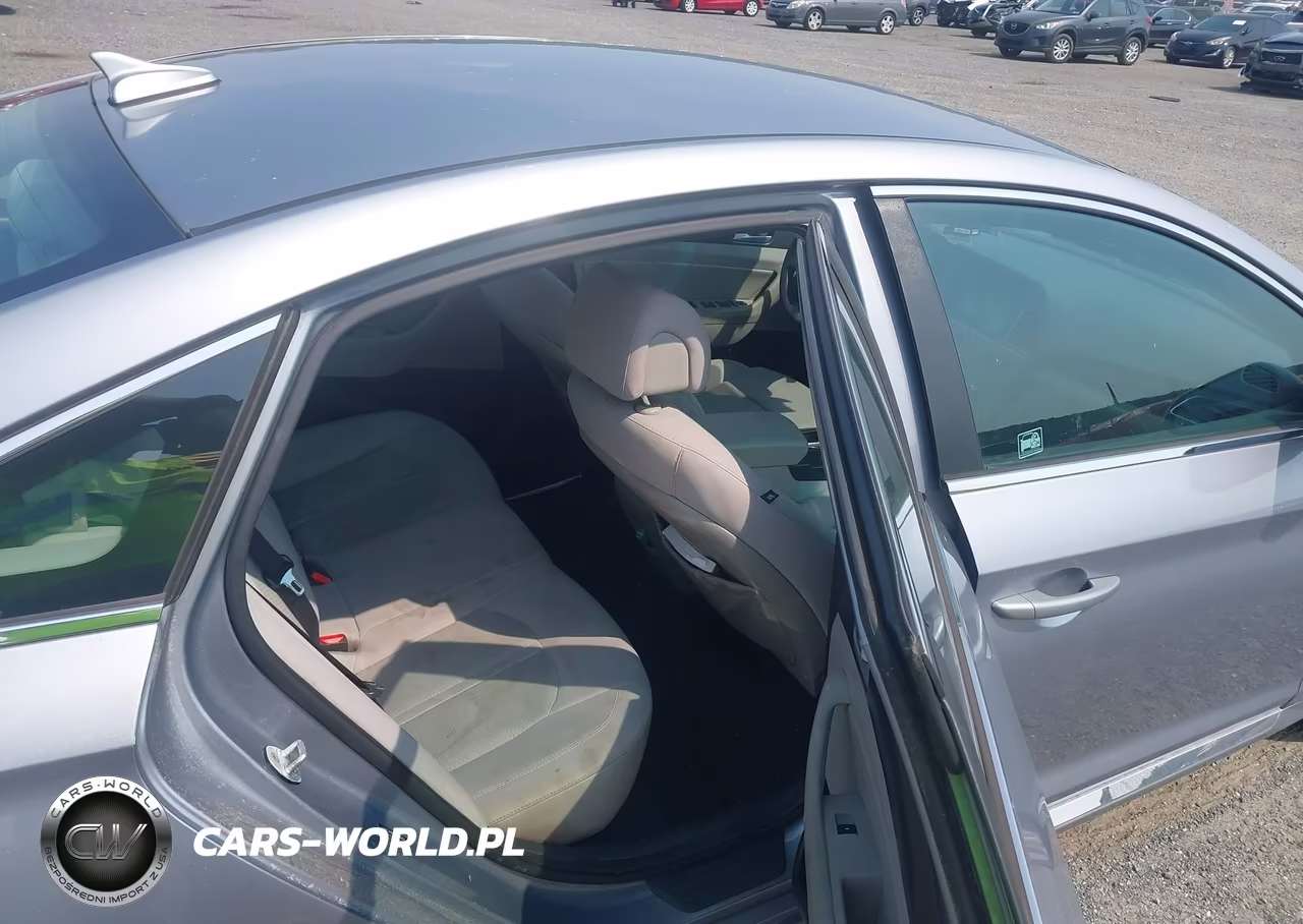 2016 Hyundai Sonata Sport VIN:5NPE34AF3GH297852 - 8