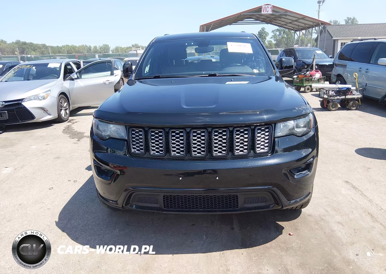 2018 Jeep Grand Cherokee Altitude 4X4 VIN:1C4RJFAG6JC431994 - 12