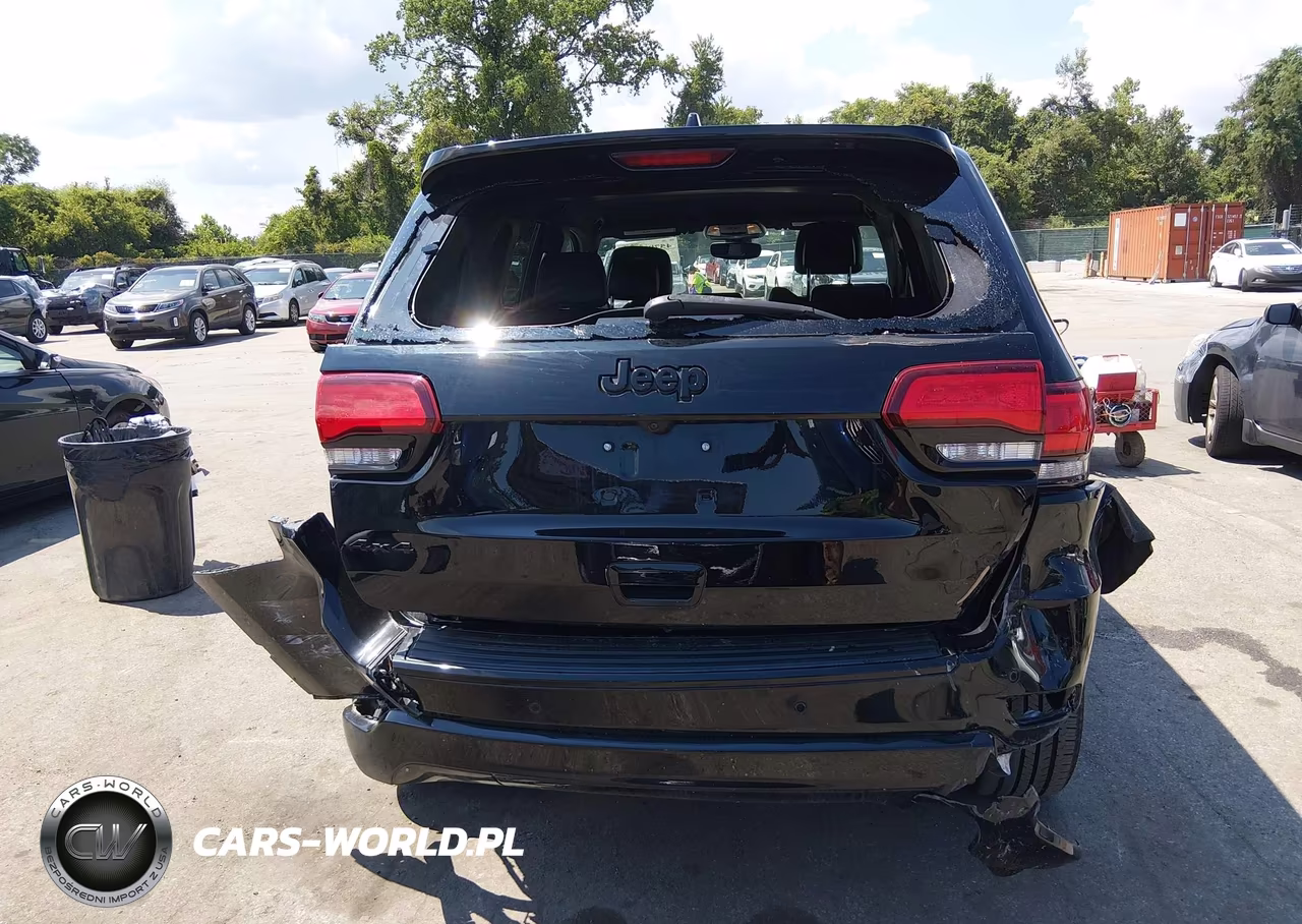 2018 Jeep Grand Cherokee Altitude 4X4 VIN:1C4RJFAG6JC431994 - 16