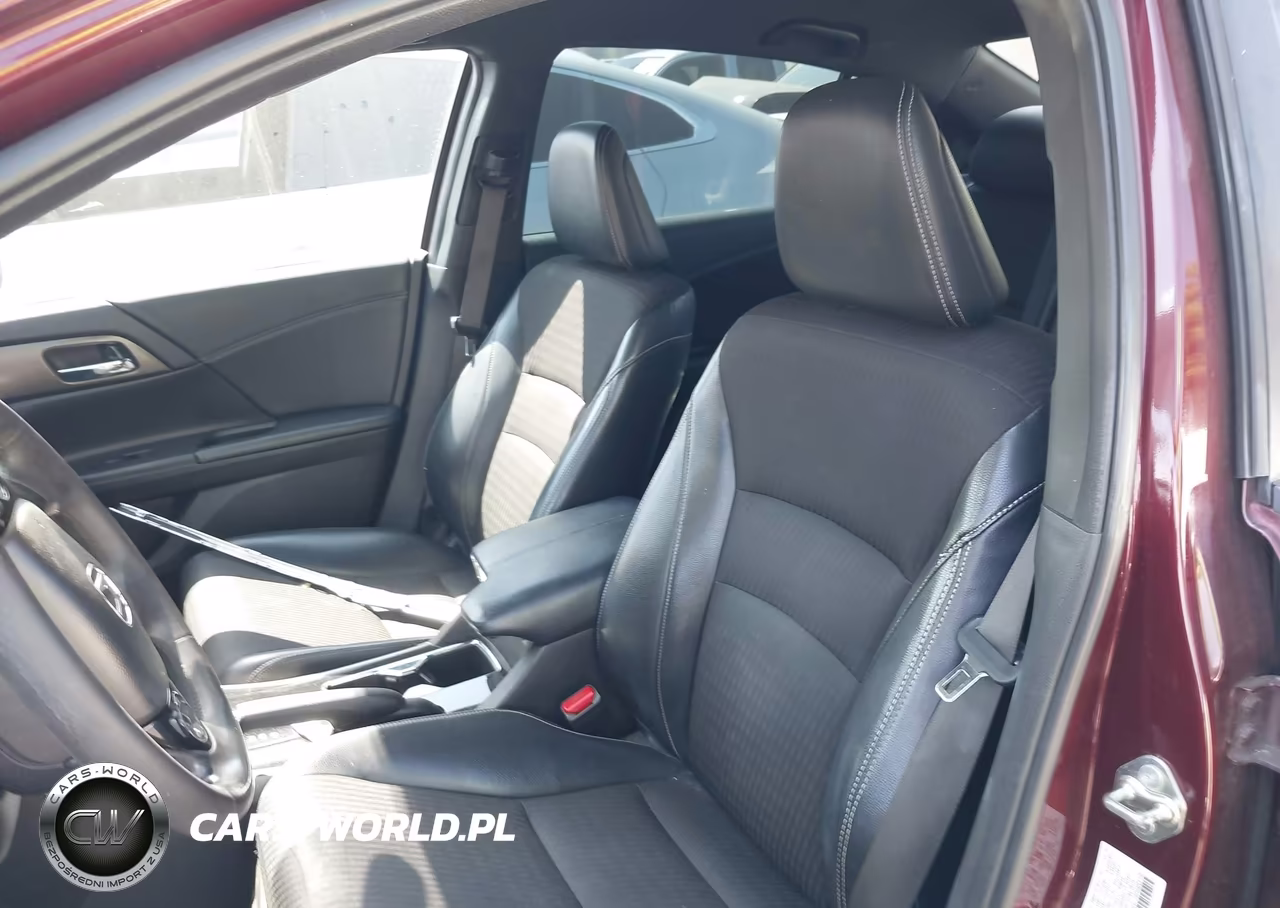 2016 Honda Accord Sport VIN:1HGCR2F51GA101703 - 19