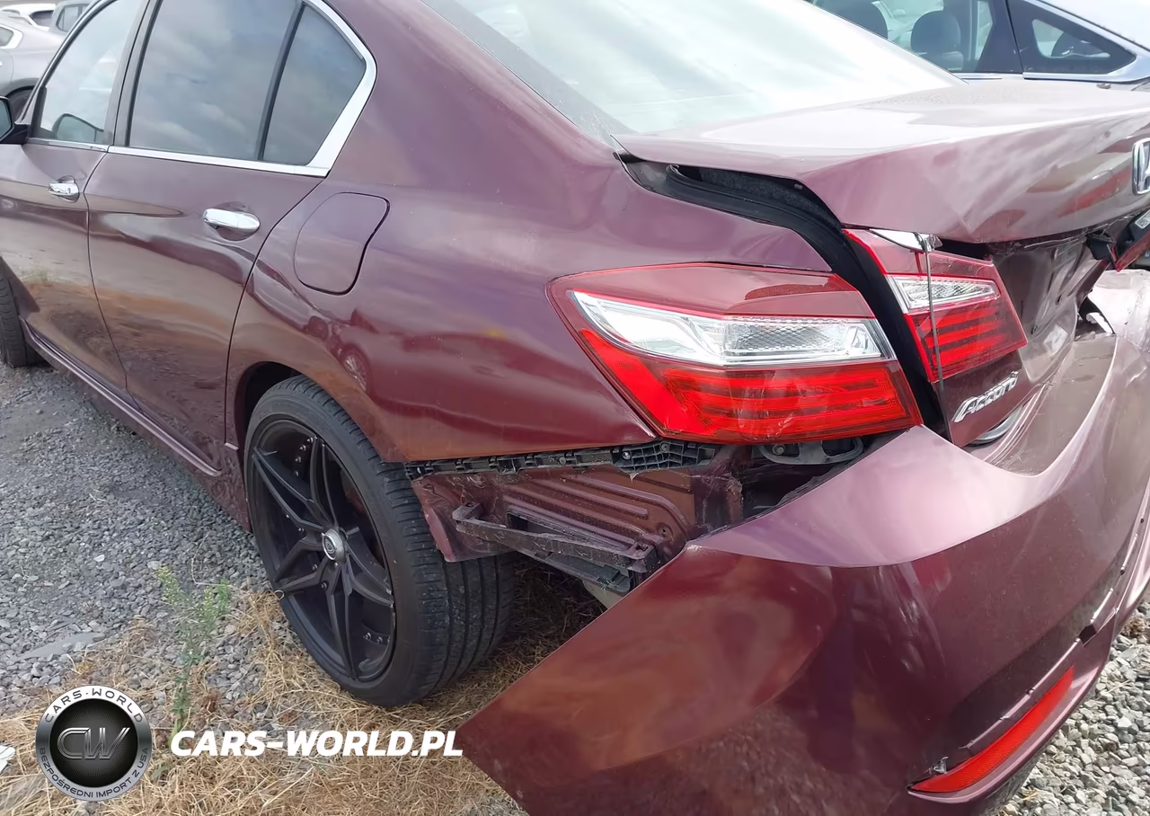 2016 Honda Accord Sport VIN:1HGCR2F51GA101703 - 3