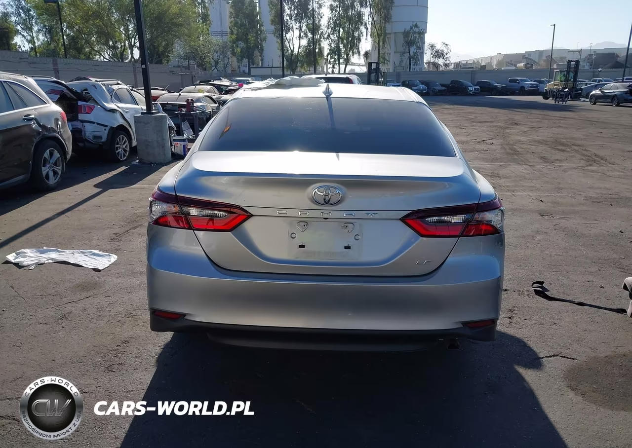 2024 Toyota Camry Le VIN:4T1C11AKXRU882960 - 16