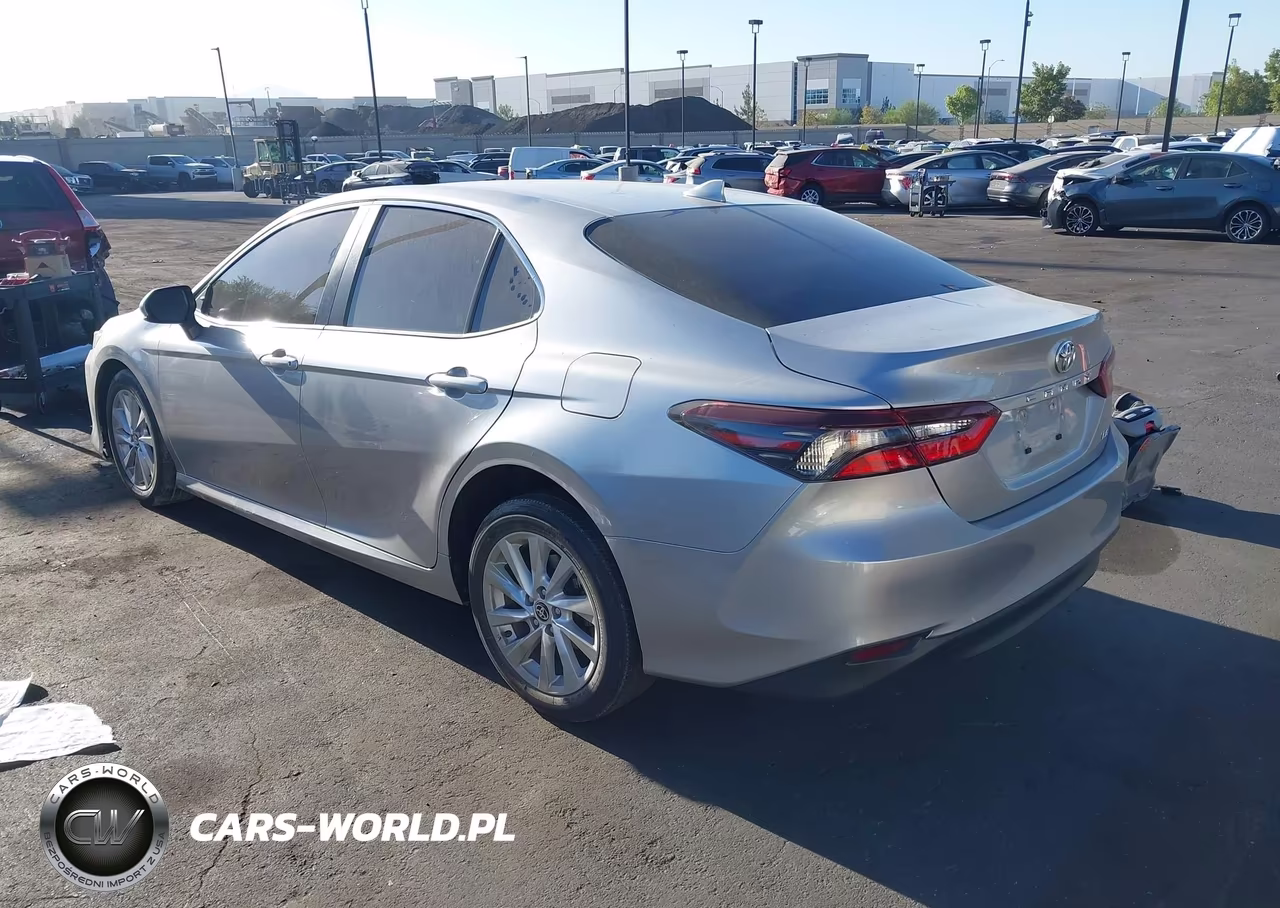 2024 Toyota Camry Le VIN:4T1C11AKXRU882960 - 3