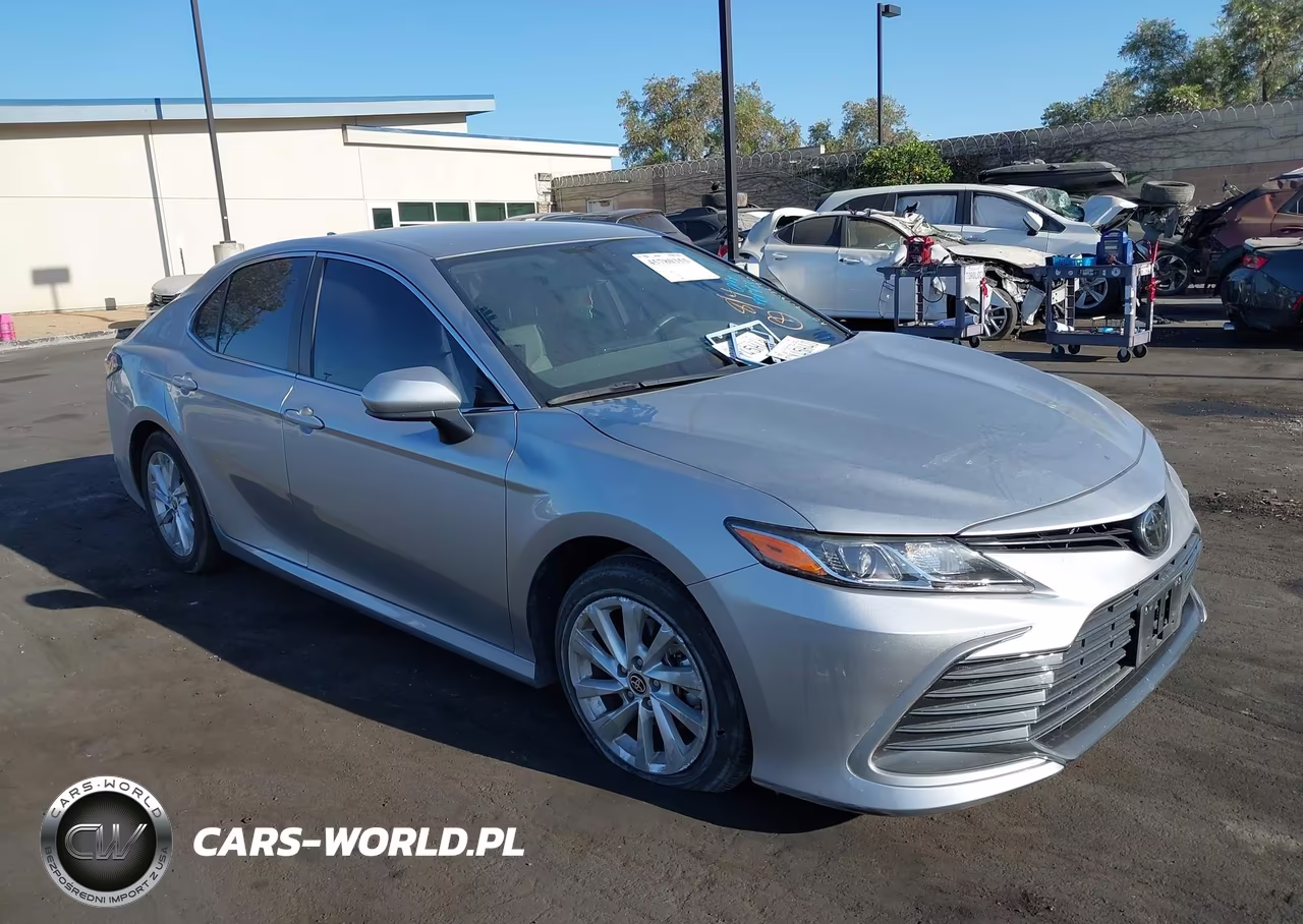 2024 Toyota Camry Le VIN:4T1C11AKXRU882960 - 6