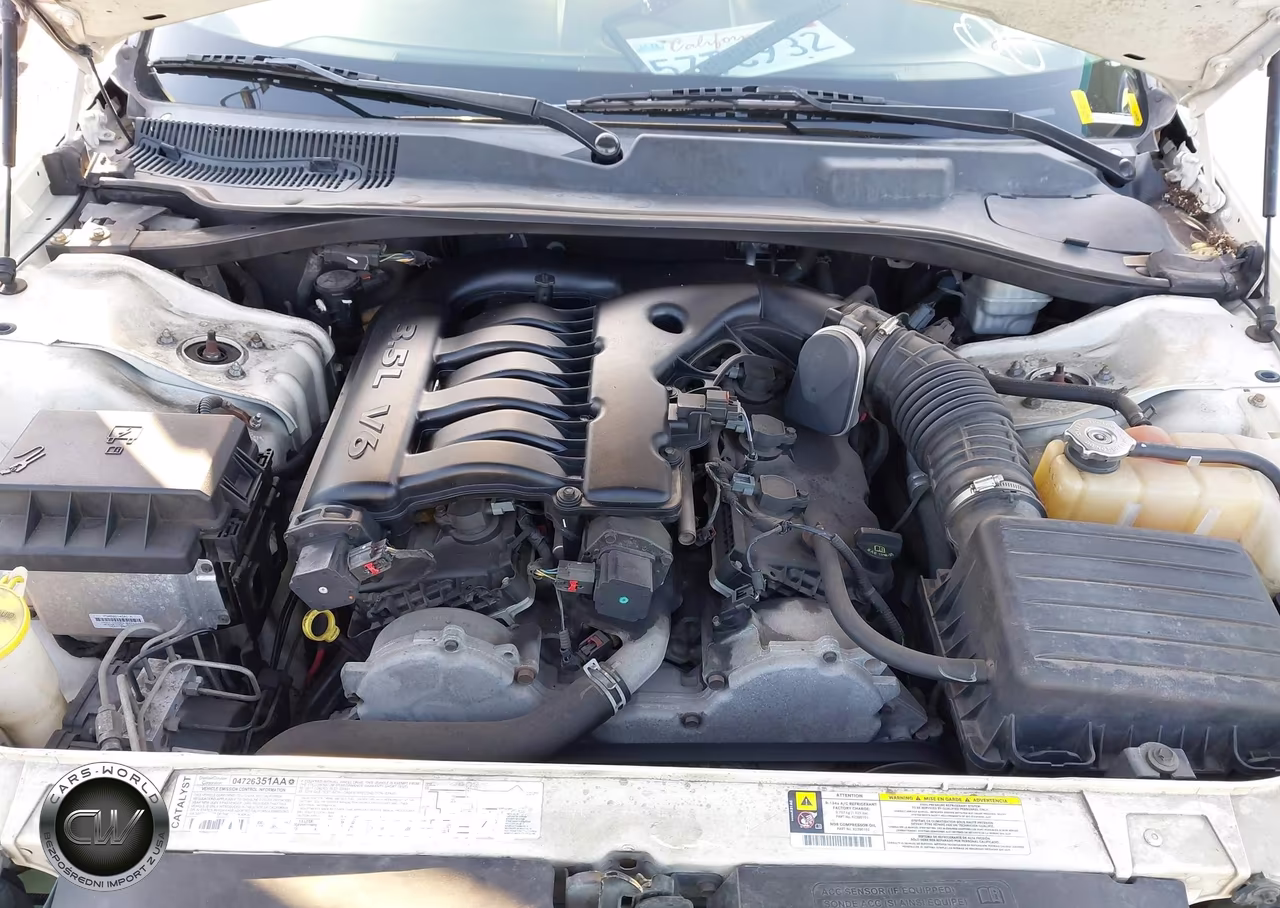 2007 Chrysler 300 Touring VIN:2C3KA53G77H786630 - 10