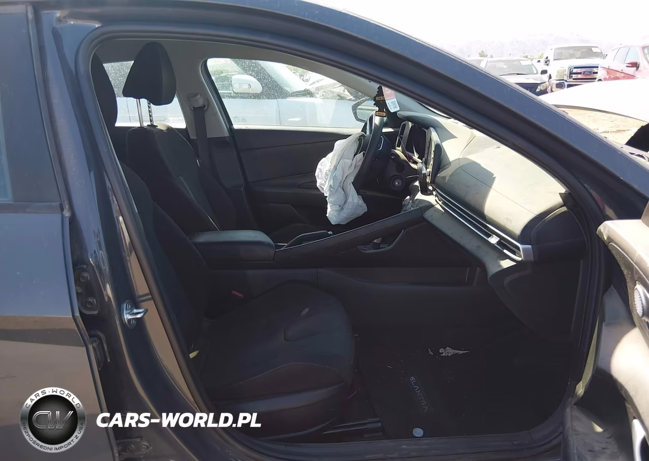 2023 Hyundai Elantra Se VIN:KMHLL4AG9PU597946 - 5