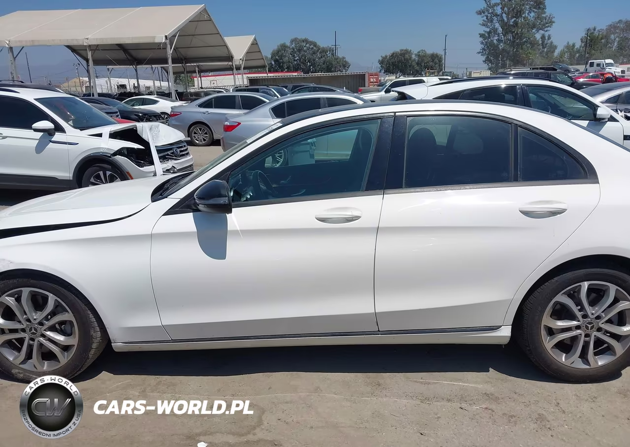 2018 Mercedes-Benz C 300 VIN:55SWF4JB0JU254924 - 14