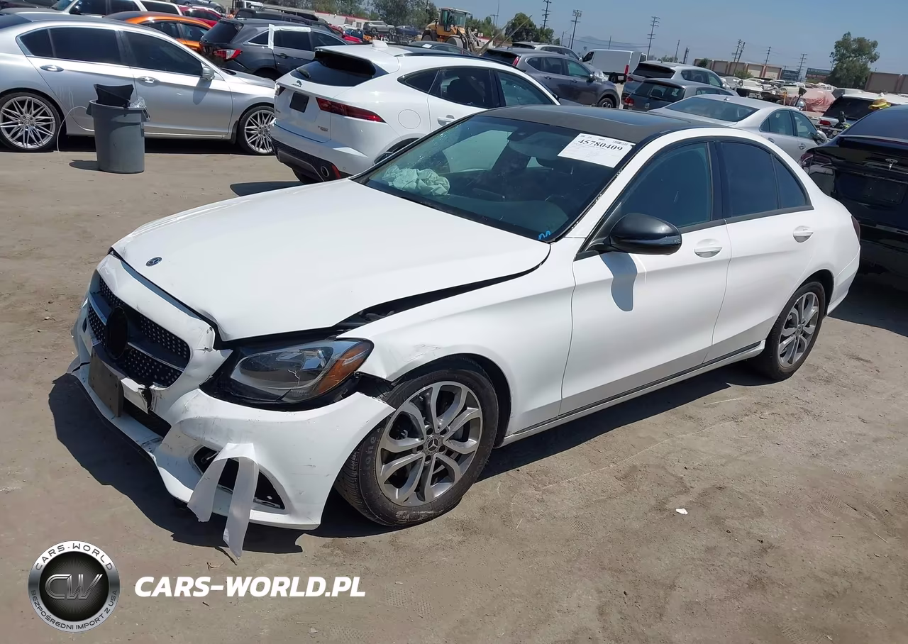 2018 Mercedes-Benz C 300 VIN:55SWF4JB0JU254924 - 2