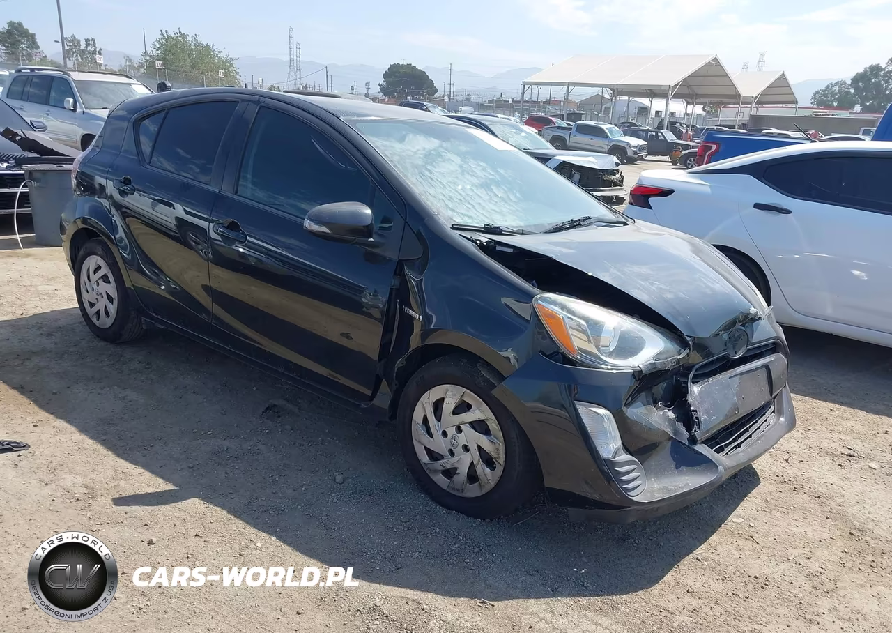 2016 Toyota Prius C Two