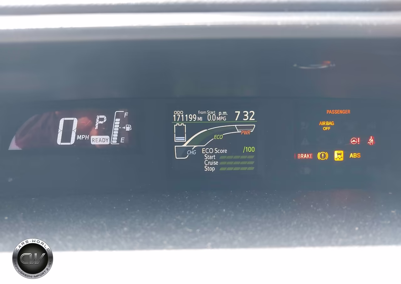 2016 Toyota Prius C Two VIN:JTDKDTB30G1121654 - 7