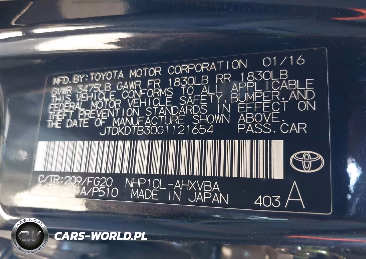 2016 Toyota Prius C Two VIN:JTDKDTB30G1121654 - 9