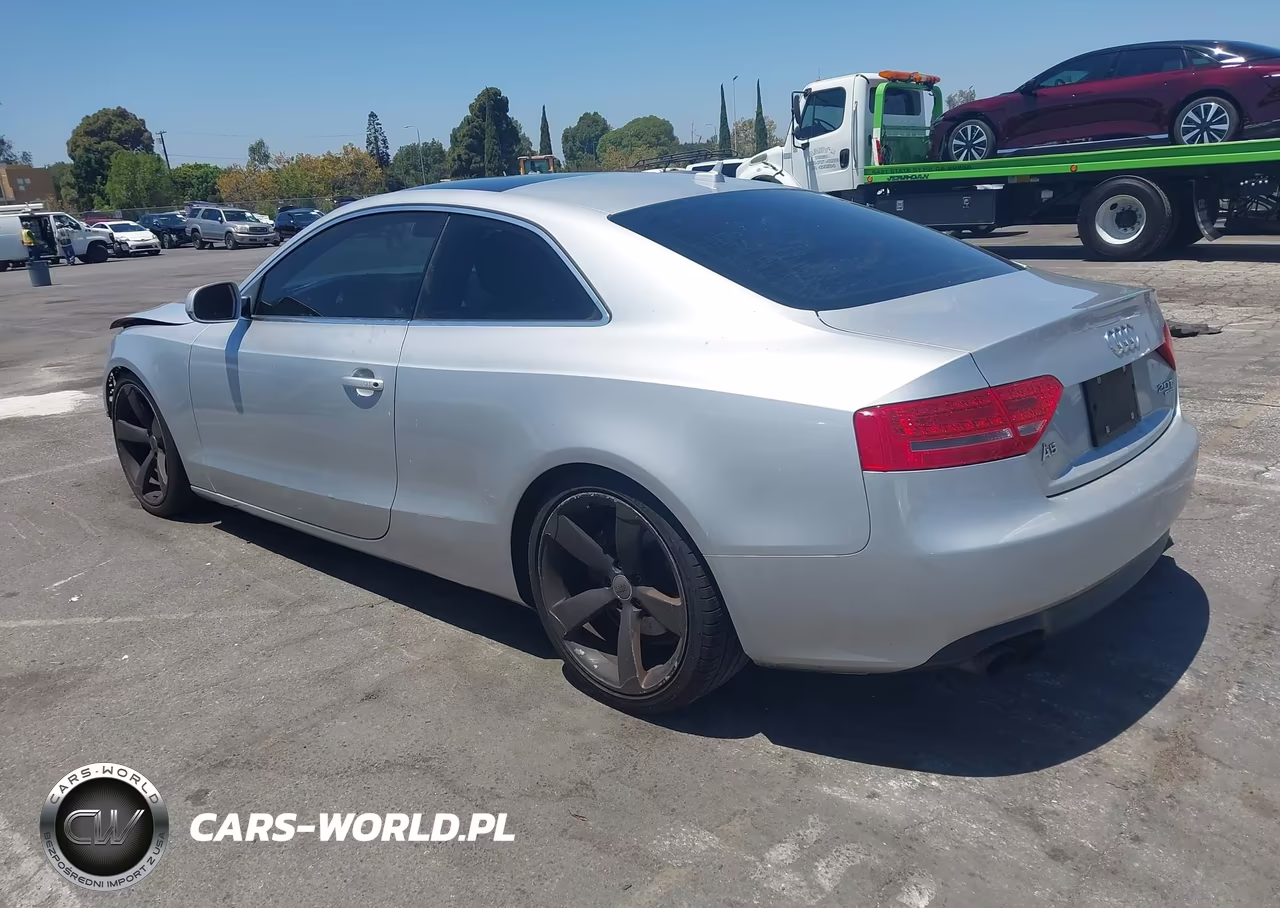 2010 Audi A5 2.0T Premium VIN:WAULFAFR7AA016664 - 3