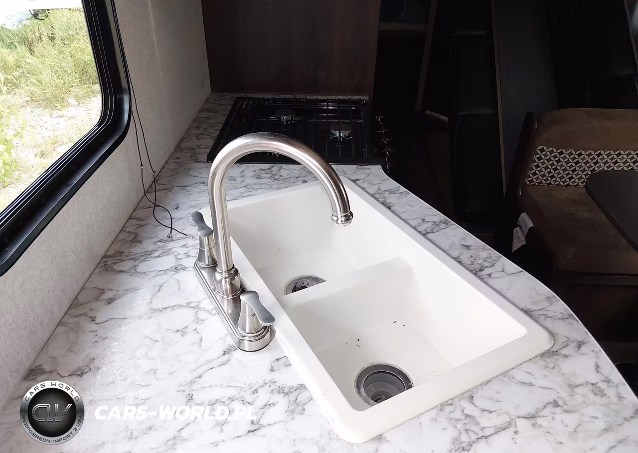 2018 Jayco Other VIN:1UJBJ0BR7J17S0845 - 17