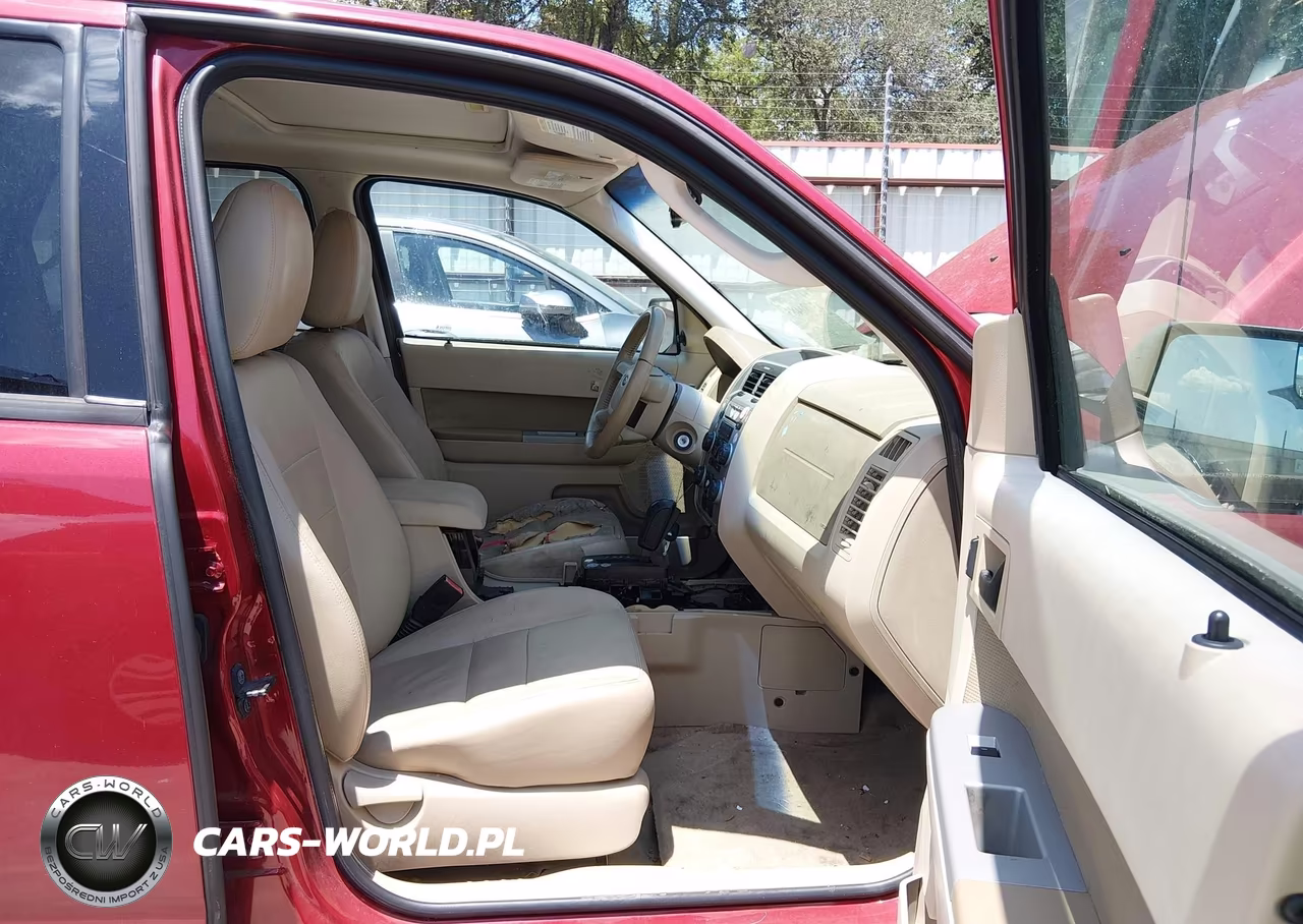 2010 Ford Escape Xlt VIN:1FMCU0DG3AKA53575 - 5