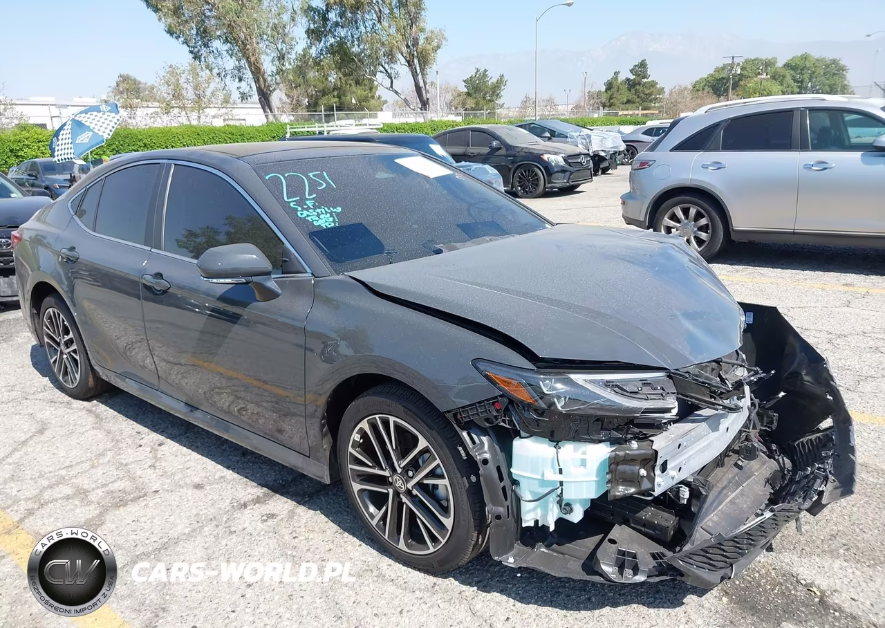 2026 Toyota Camry Xle – zdjęcie 1 z 18