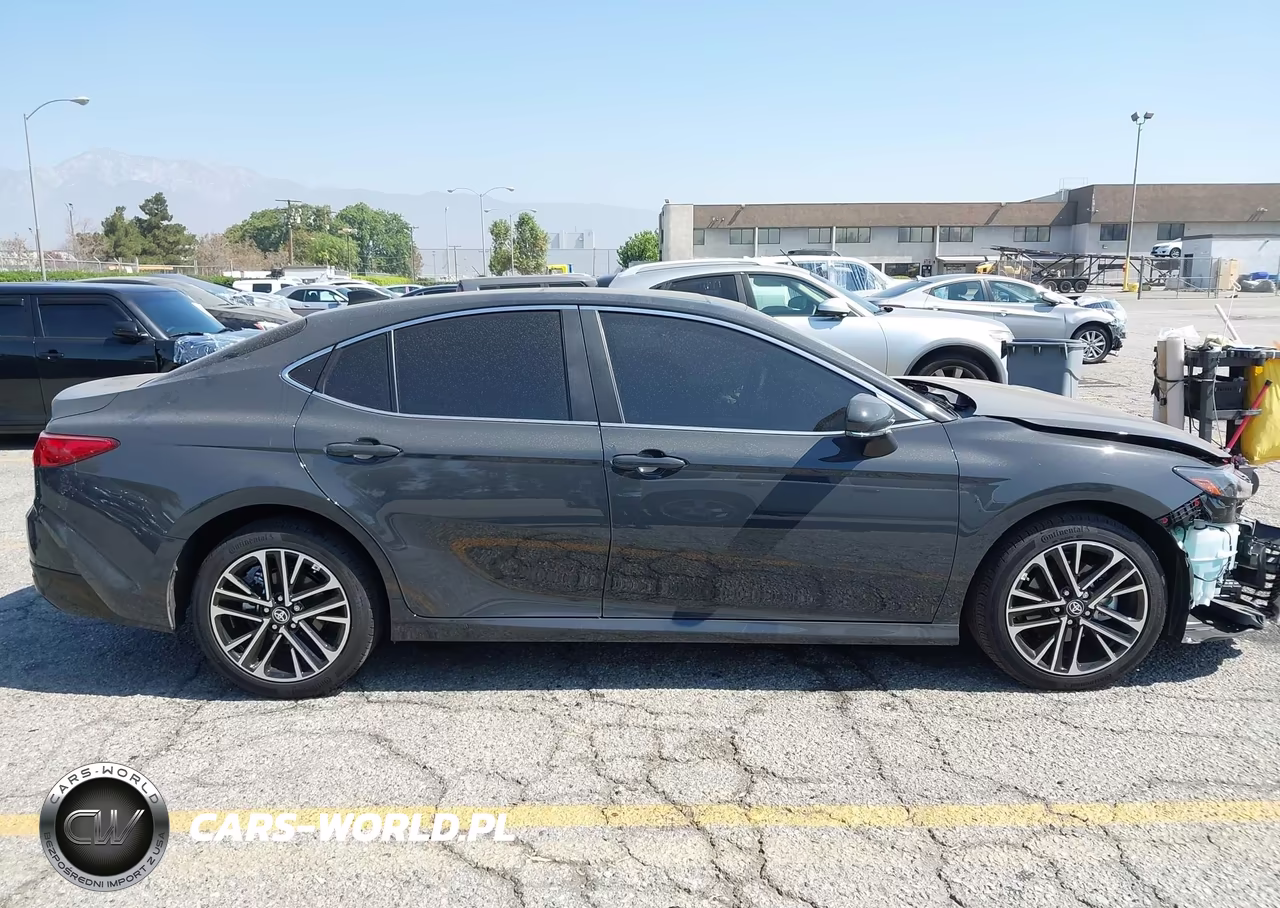 2026 Toyota Camry Xle VIN:4T1DAACK2TU726744 - 13