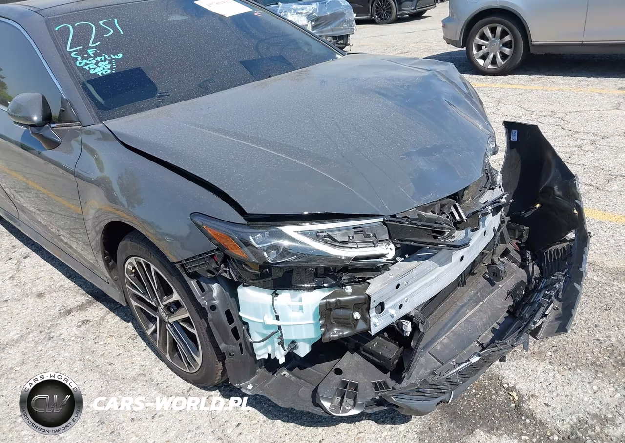 2026 Toyota Camry Xle VIN:4T1DAACK2TU726744 - 18