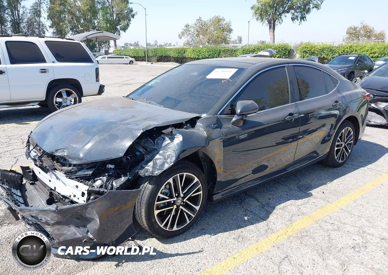 2026 Toyota Camry Xle VIN:4T1DAACK2TU726744 - 2