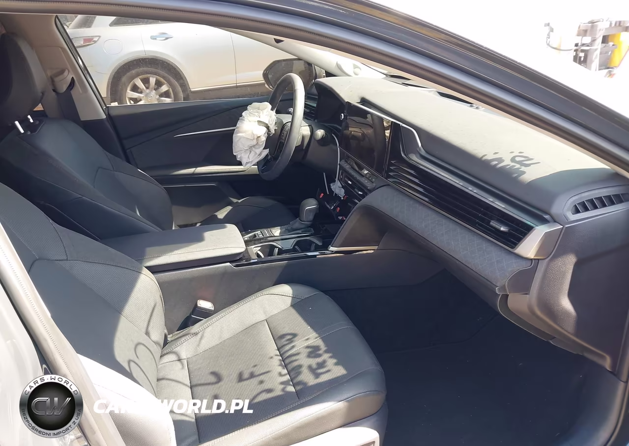 2026 Toyota Camry Xle VIN:4T1DAACK2TU726744 - 5
